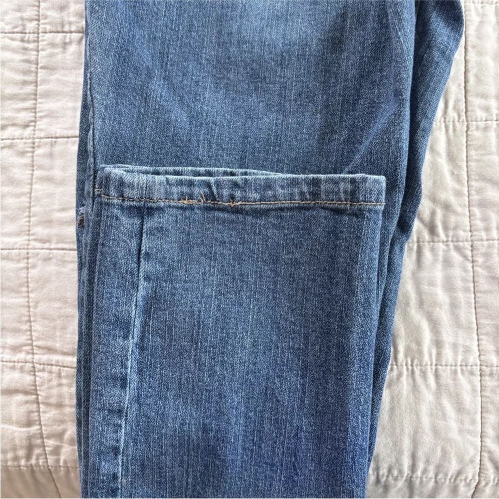 Democracy Womens 8 Distressed Girlfriend Embroidered Floral Blue Jean - Picture 12 of 13